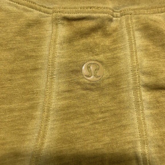 Lululemon MUSCLE LOVE CROP TANK - Picture 4 of 6